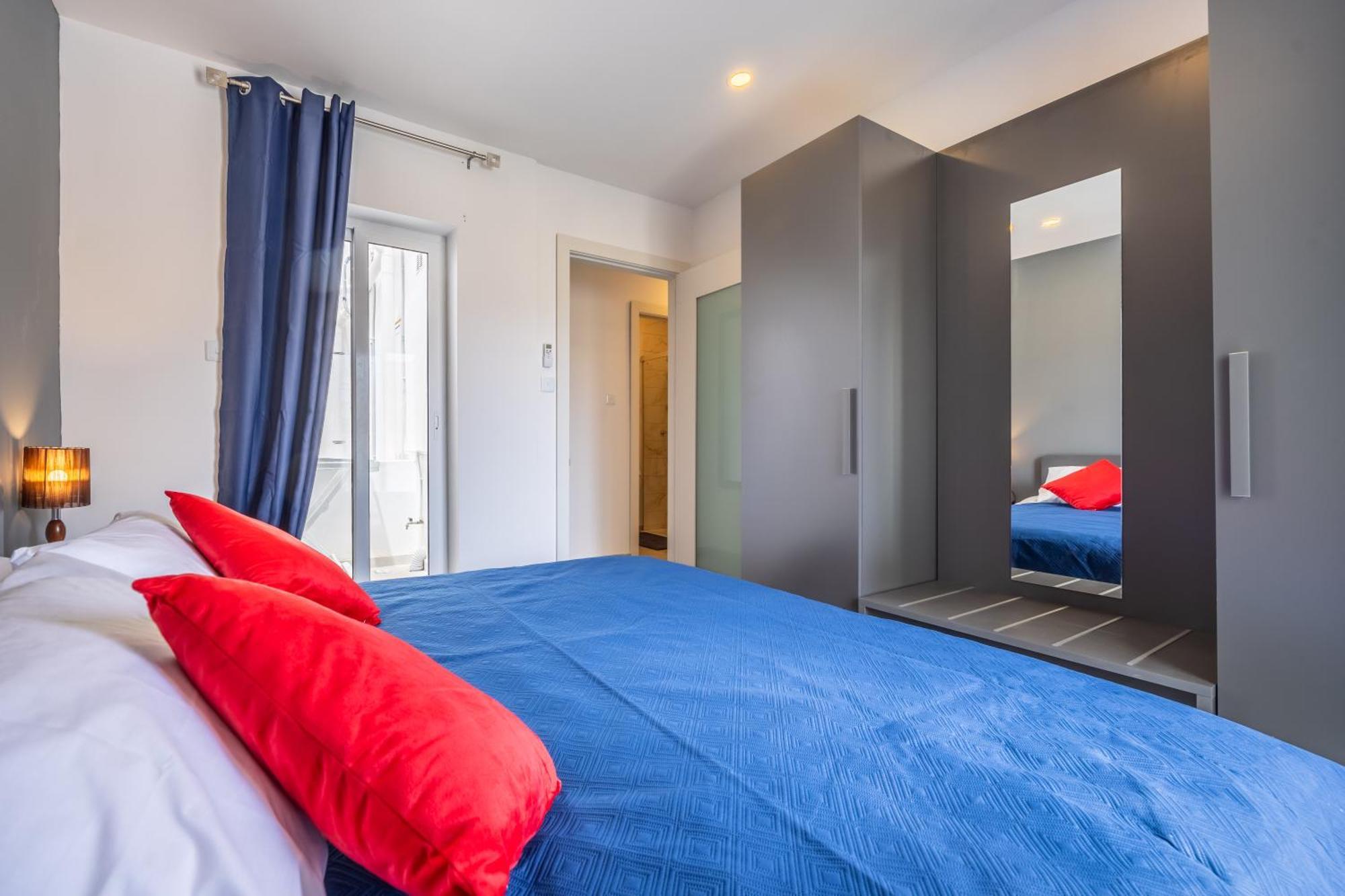Sleek & Stylish 2Br Accommodation With Large Private Terrace - Close To Saint Julian'S & Tigne Shopping Mall Sliema Luaran gambar