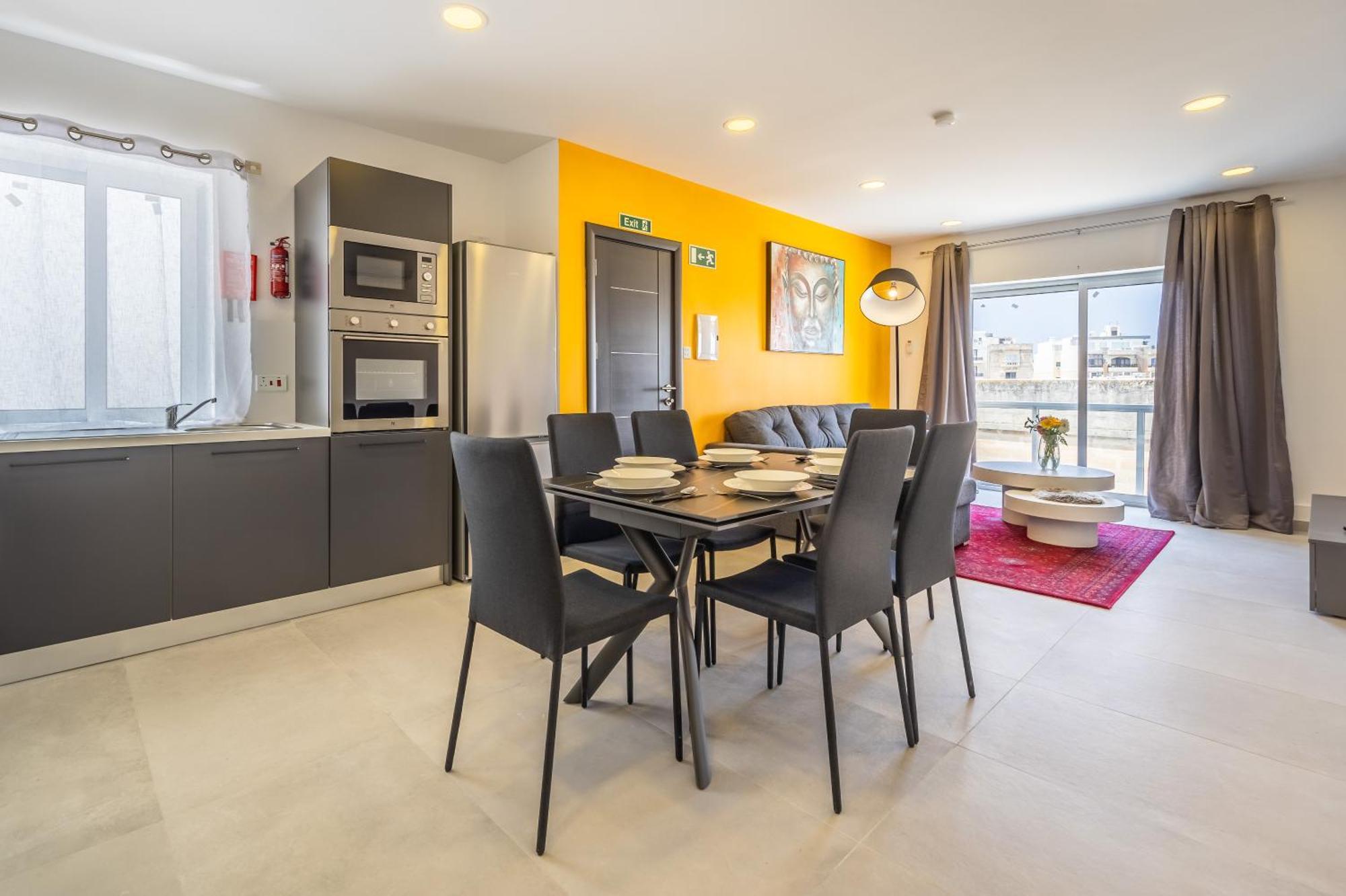 Sleek & Stylish 2Br Accommodation With Large Private Terrace - Close To Saint Julian'S & Tigne Shopping Mall Sliema Luaran gambar